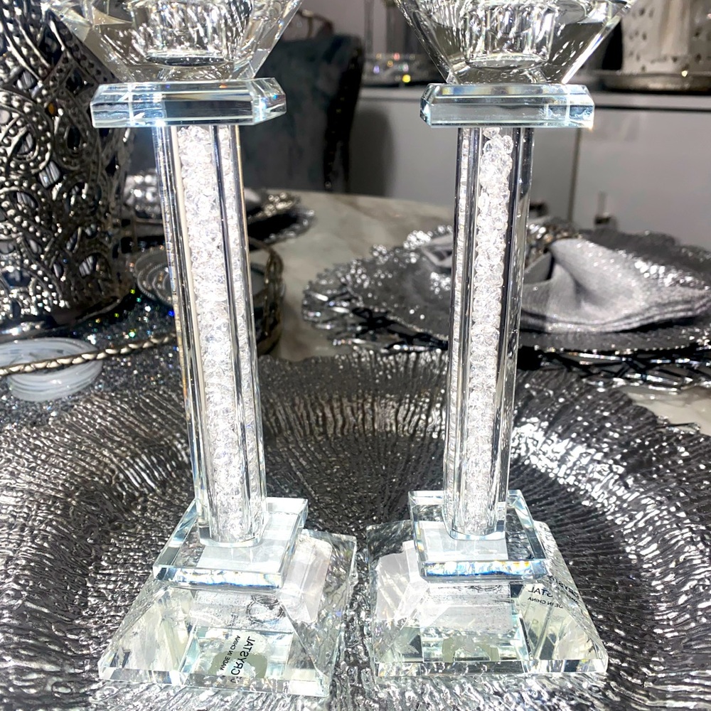 Candle stick pillar set